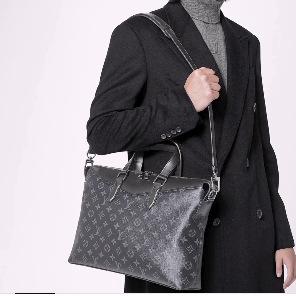 ❤️❤️💯Authentic LOUIS VUITTON BRIEFCASE EXPLORER